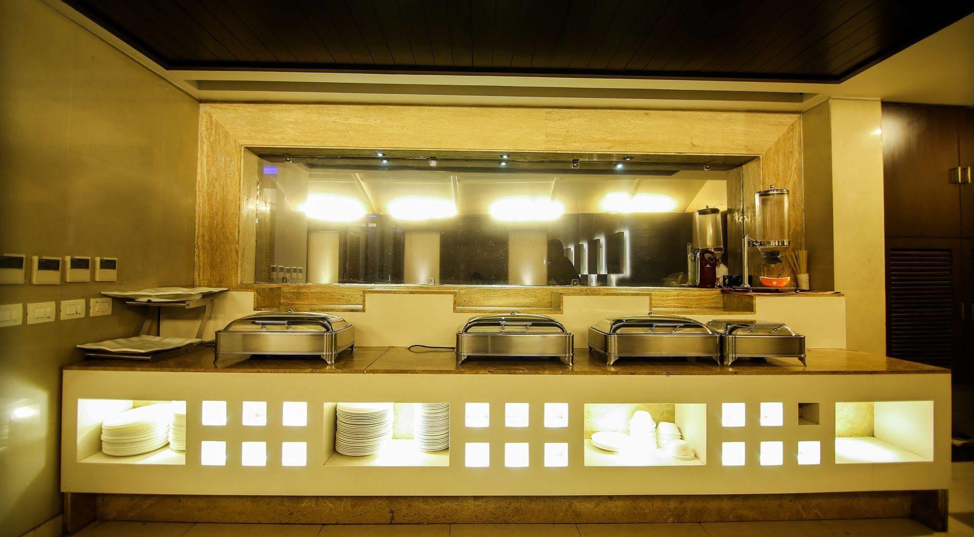 The Prime Balaji Deluxe At New Delhi Railway Station - Free Airport Pickup Nova Deli Exterior foto